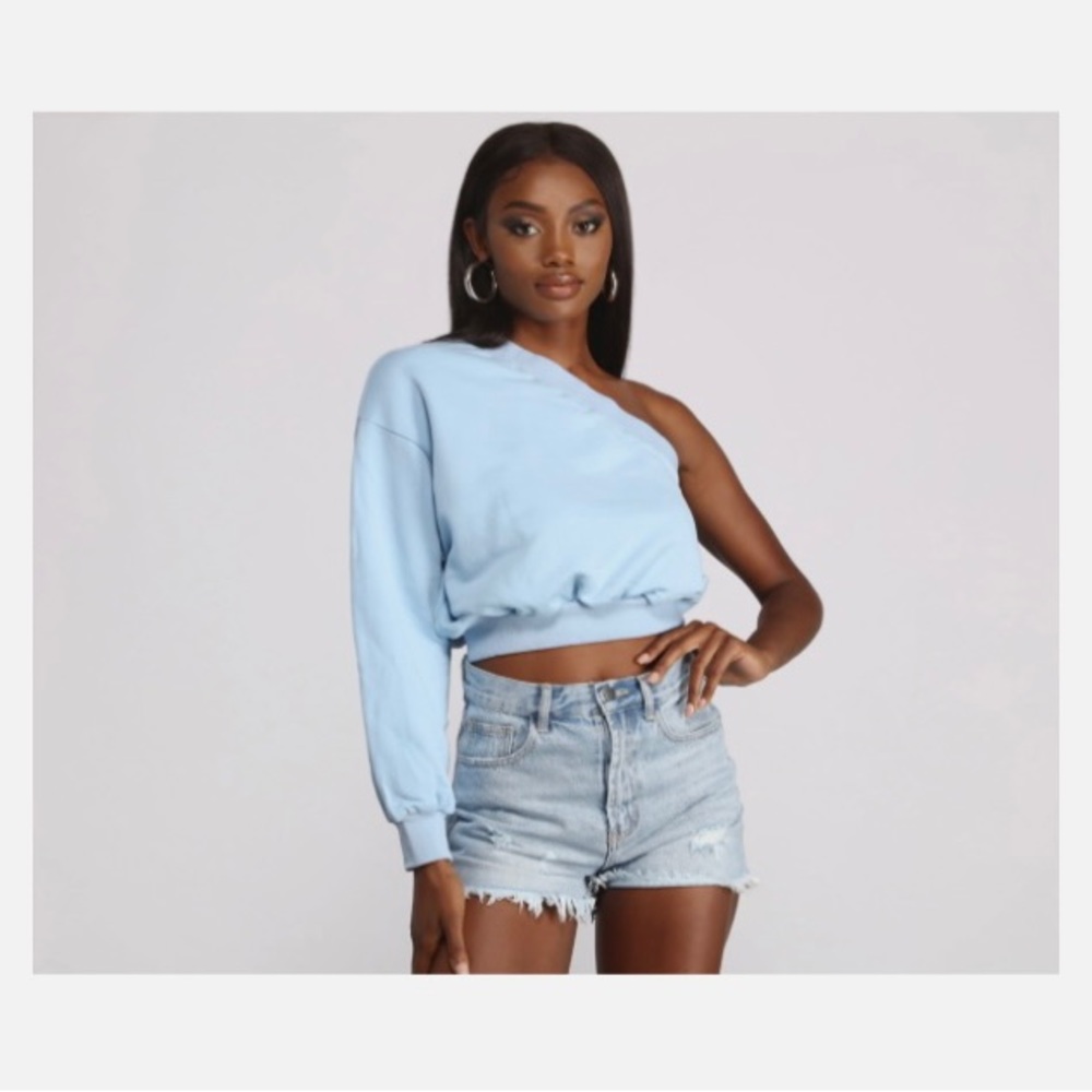 NWT ‘Vintage Shop’ One Shoulder Sweatshirt Large